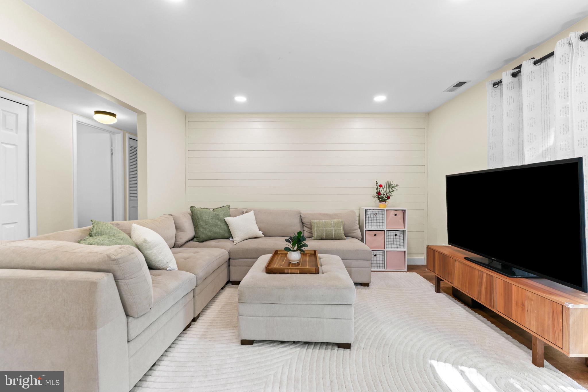 STEVENS FOREST - Residential