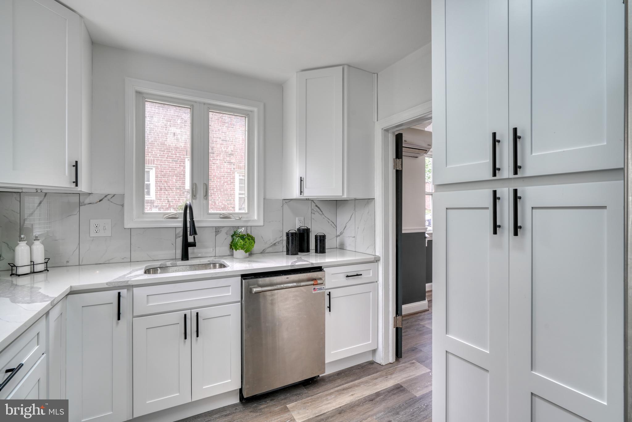 PARKVILLE - Residential