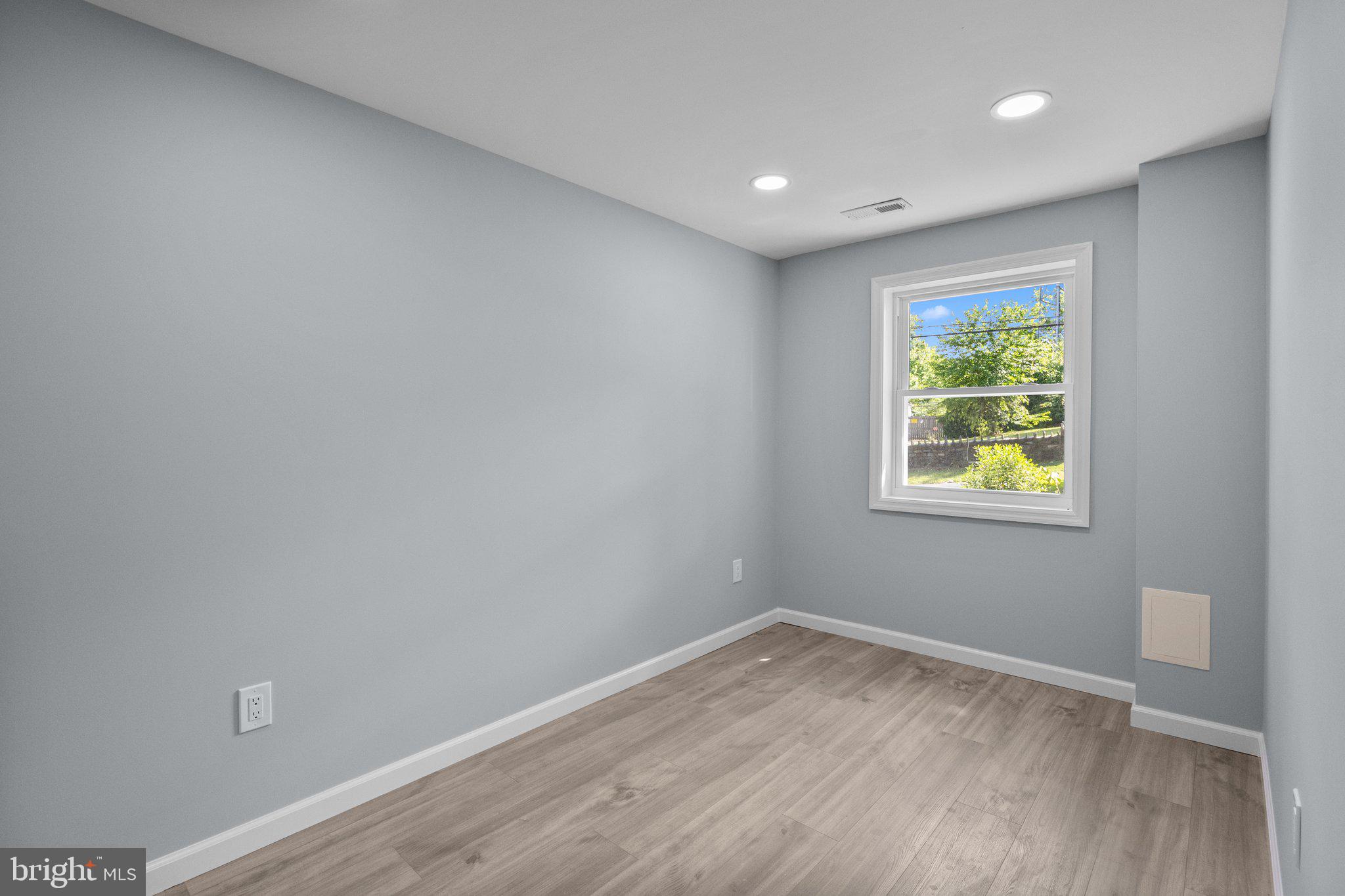 TREVOSE HGTS - Residential