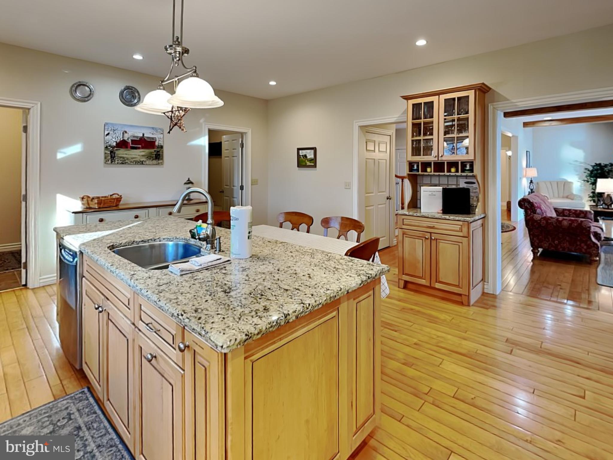39 GLENWOOD CIRCLE