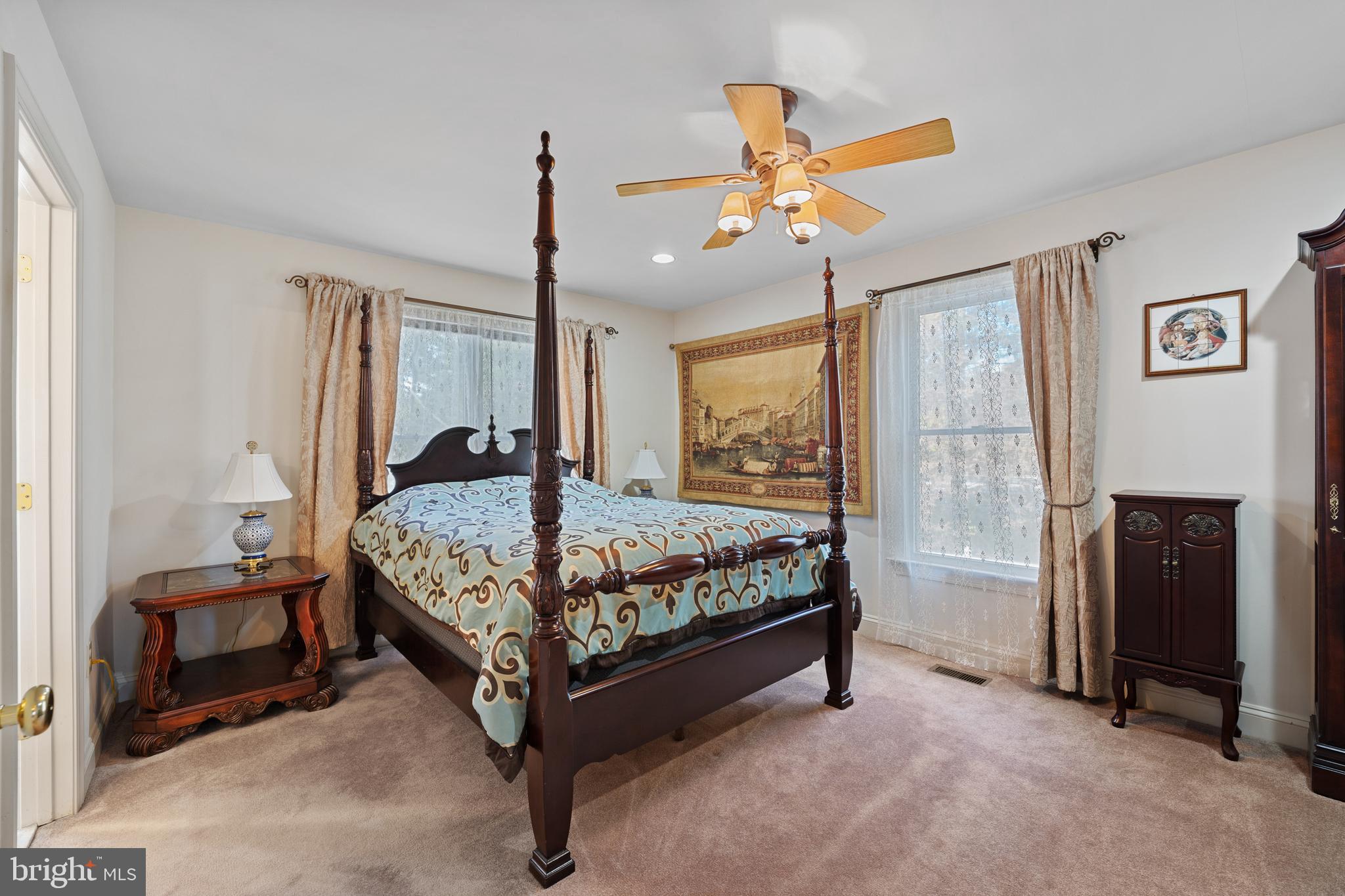 DEACON WOODS - Residential