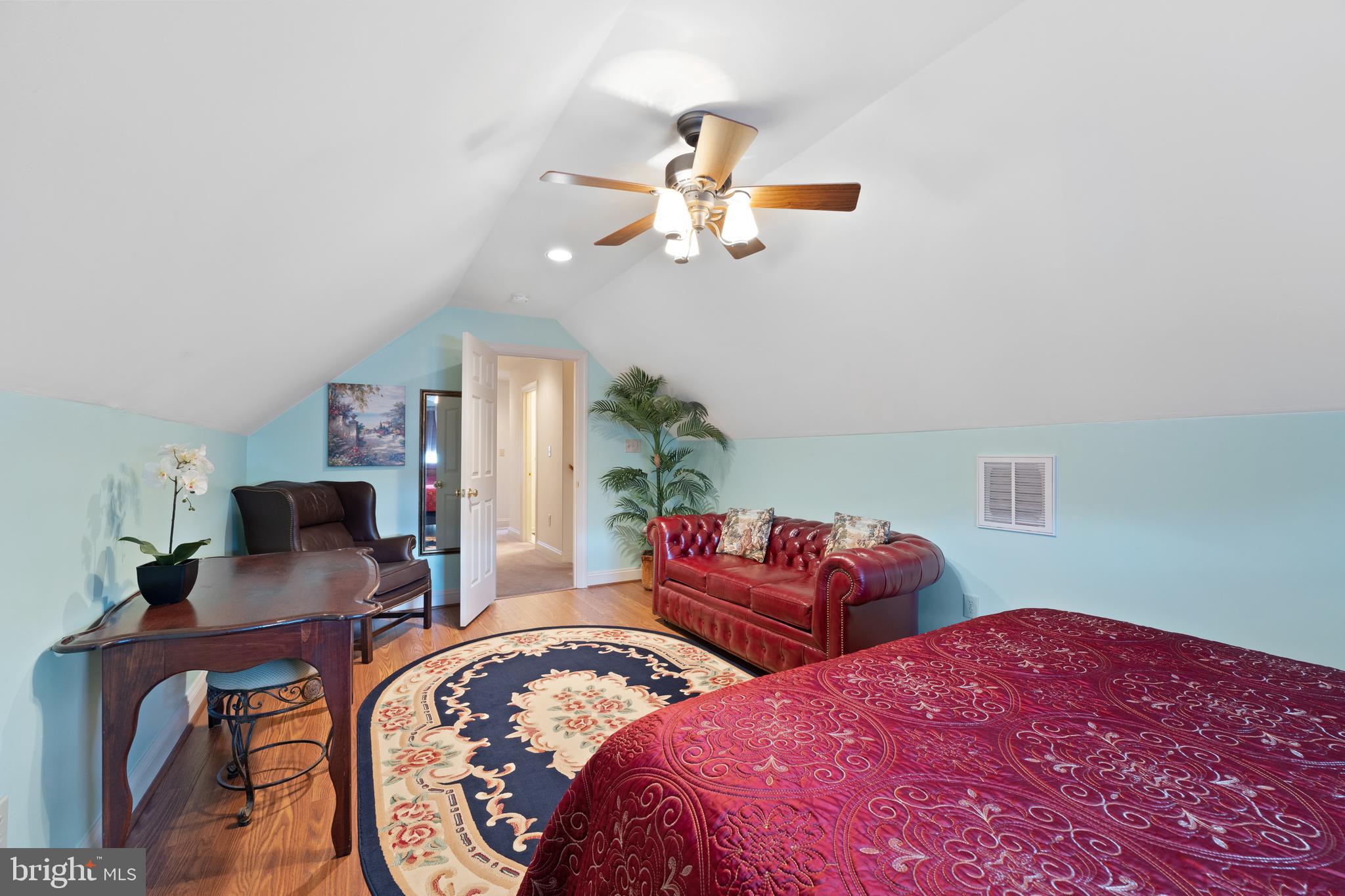 DEACON WOODS - Residential