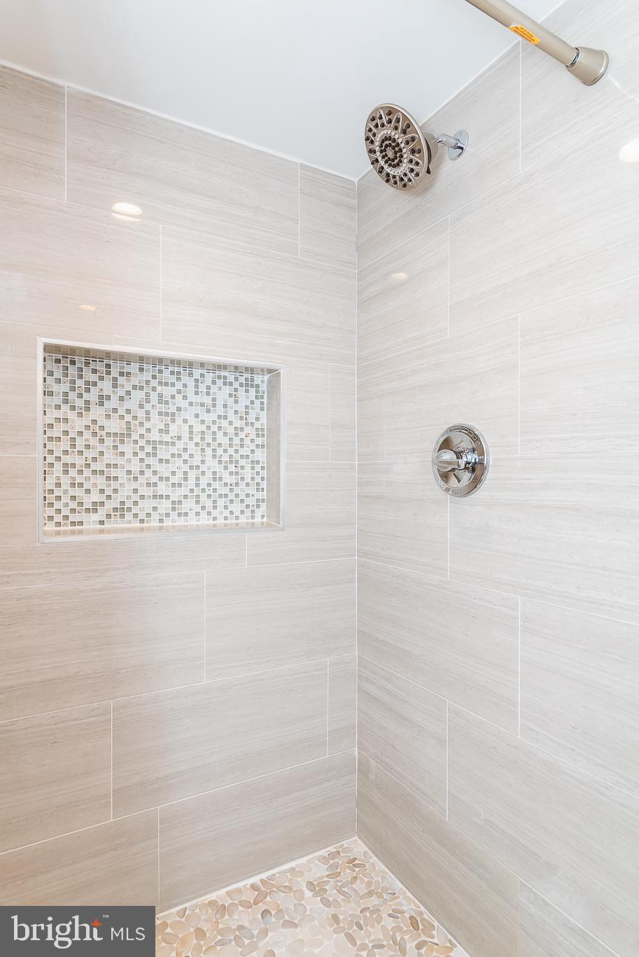 CATONSVILLE MANOR - Residential