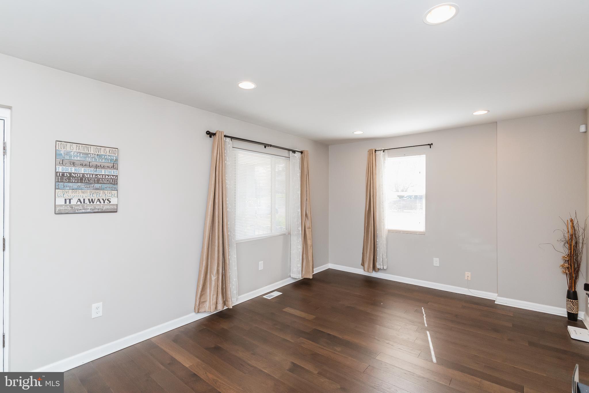 CATONSVILLE MANOR - Residential