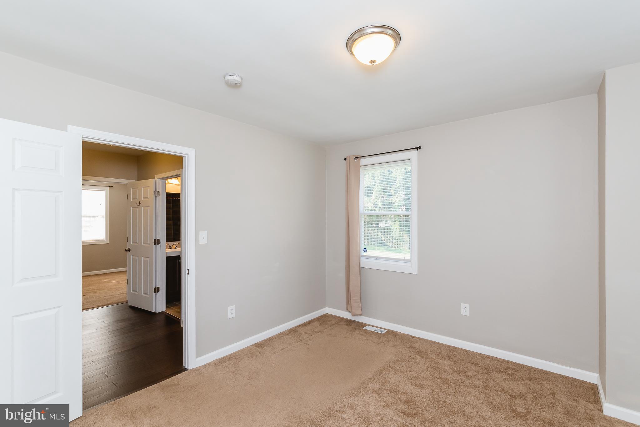 CATONSVILLE MANOR - Residential