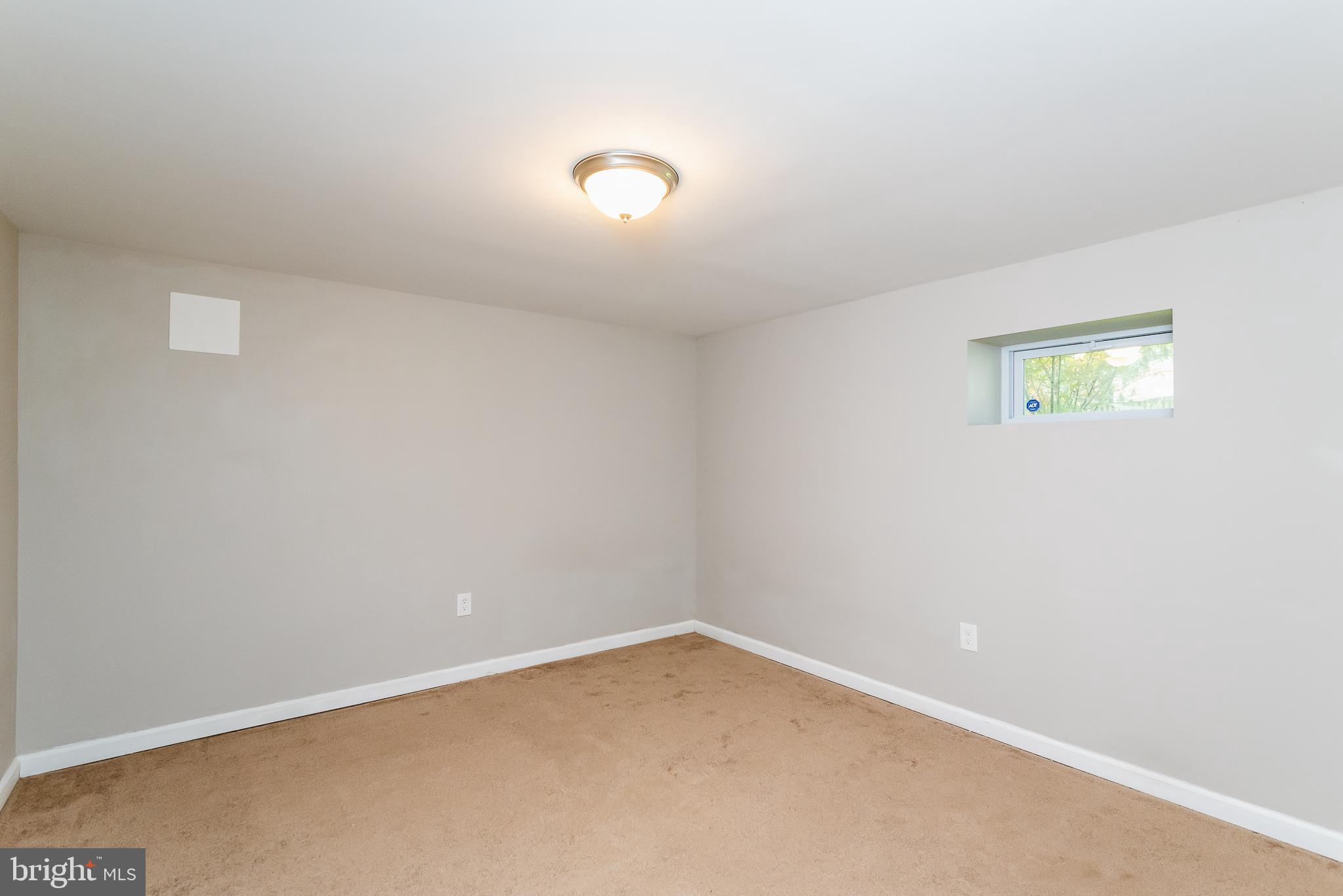 CATONSVILLE MANOR - Residential