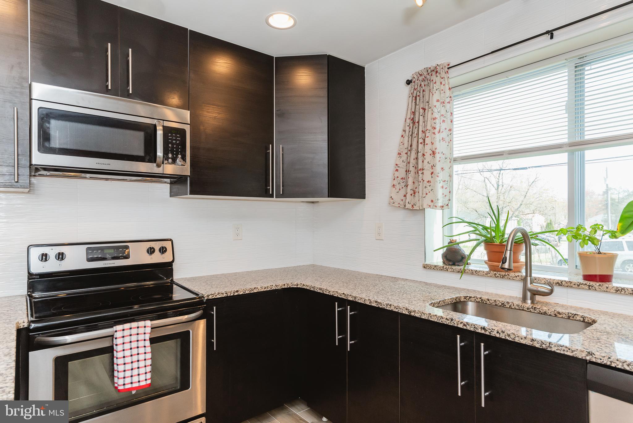 CATONSVILLE MANOR - Residential