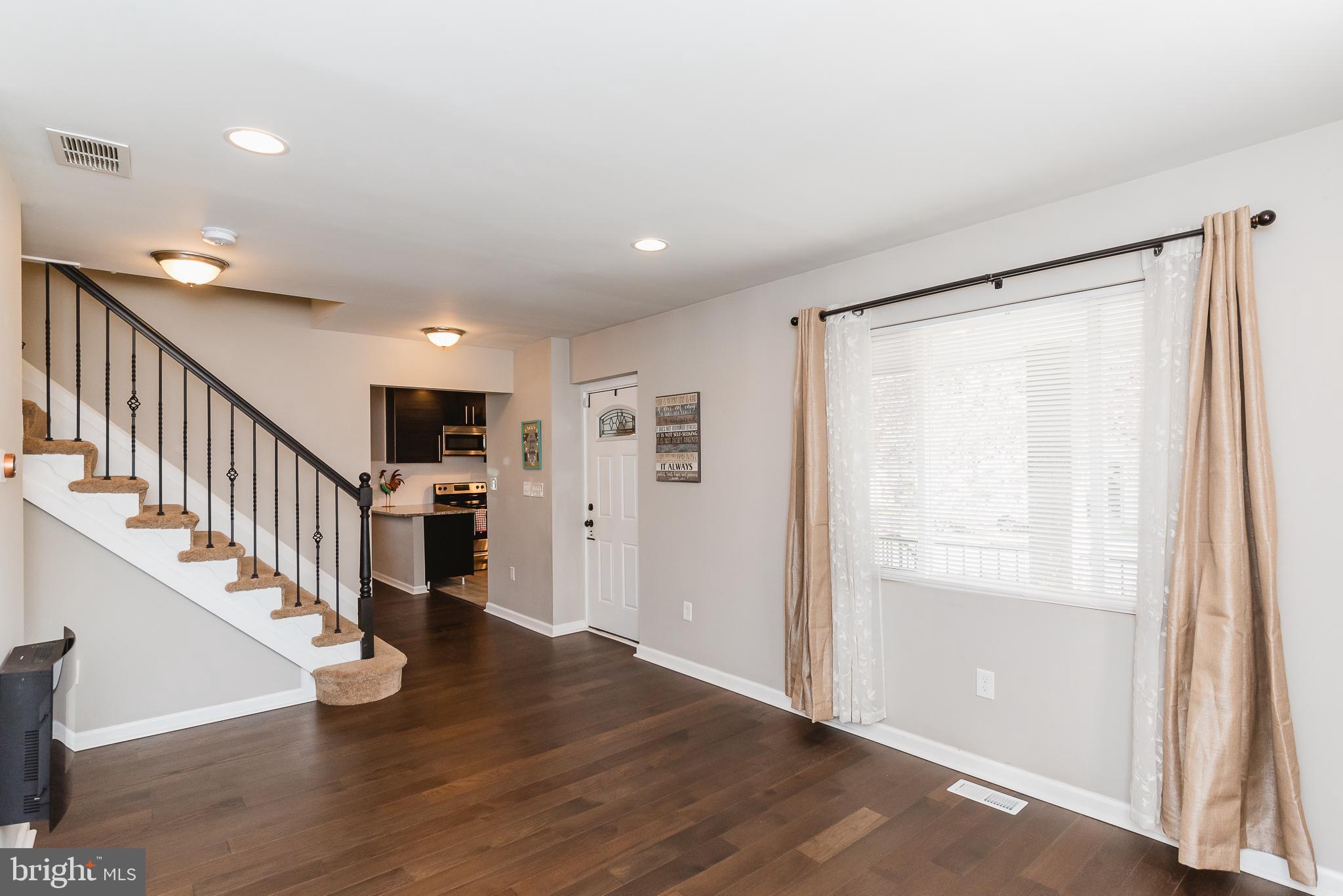 CATONSVILLE MANOR - Residential