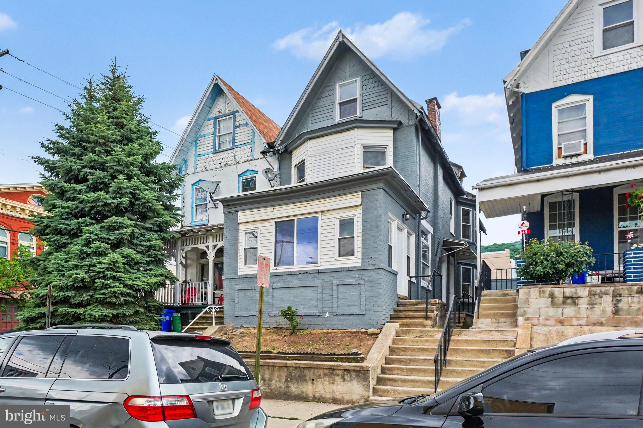 551 N 11TH STREET