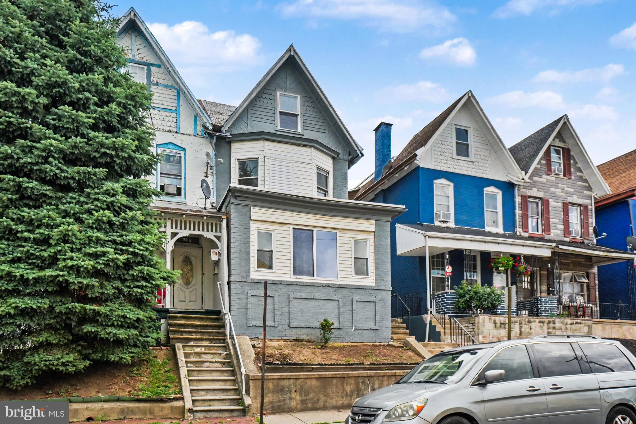 551 N 11TH STREET