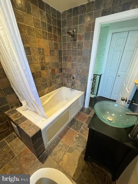 FISHTOWN - Residential Lease