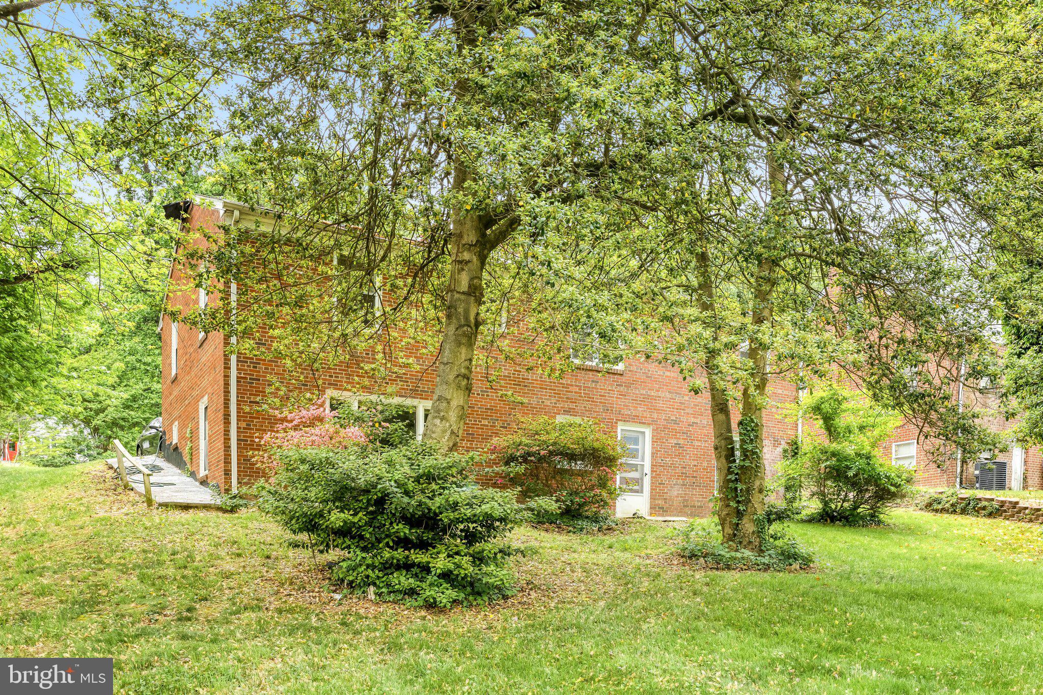 ROSECROFT PARK - Residential