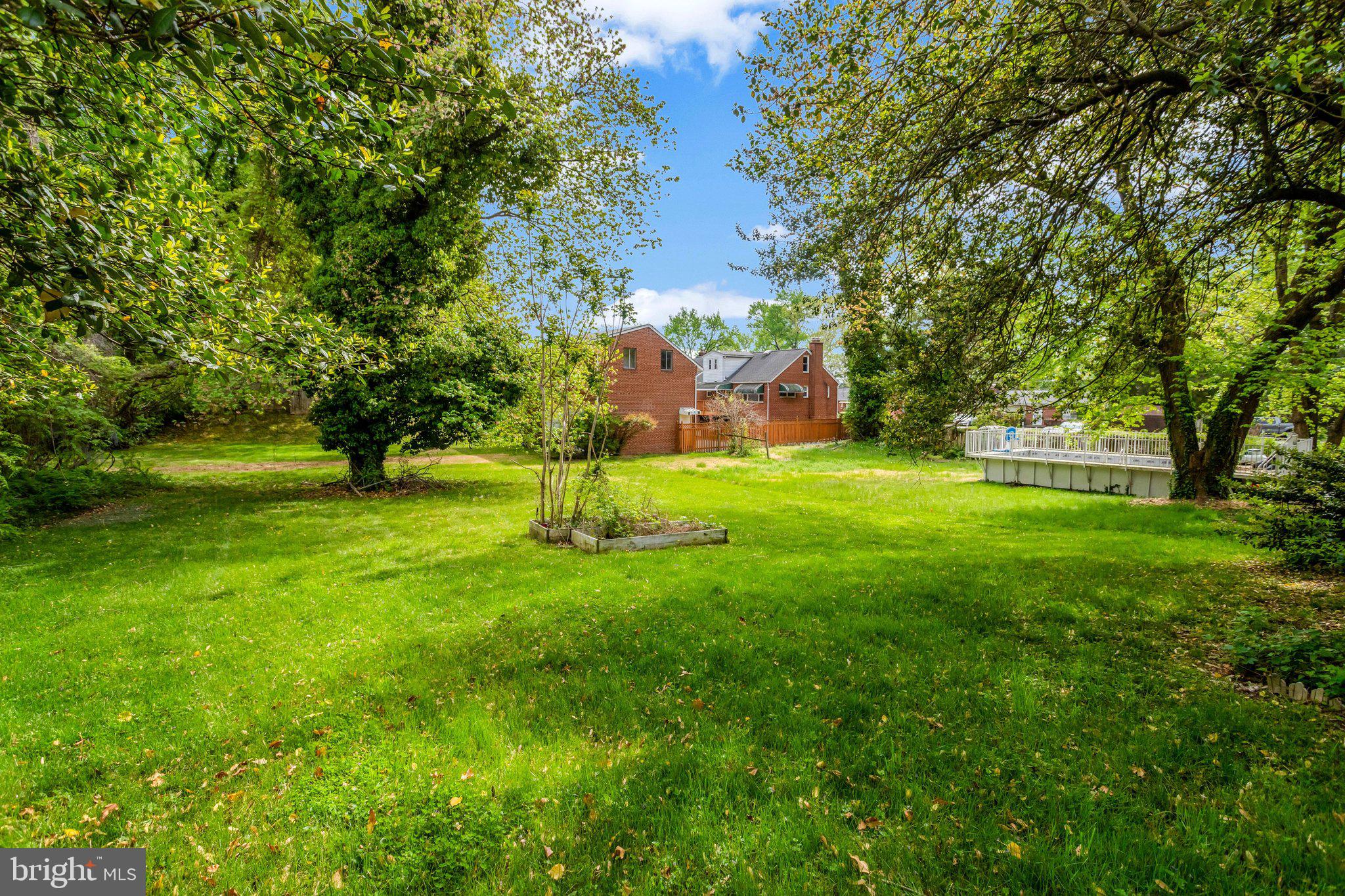 ROSECROFT PARK - Residential