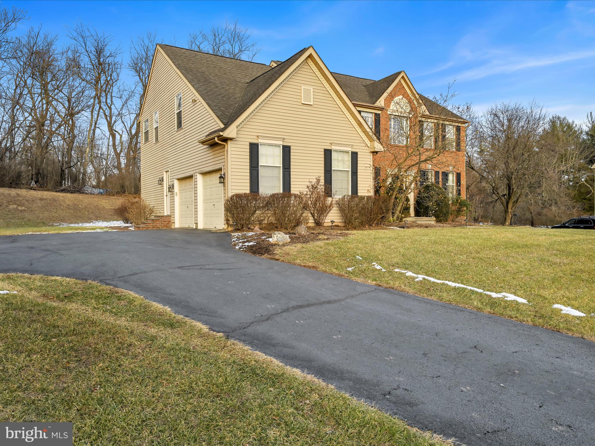 23 GREENSHIRE BOULEVARD