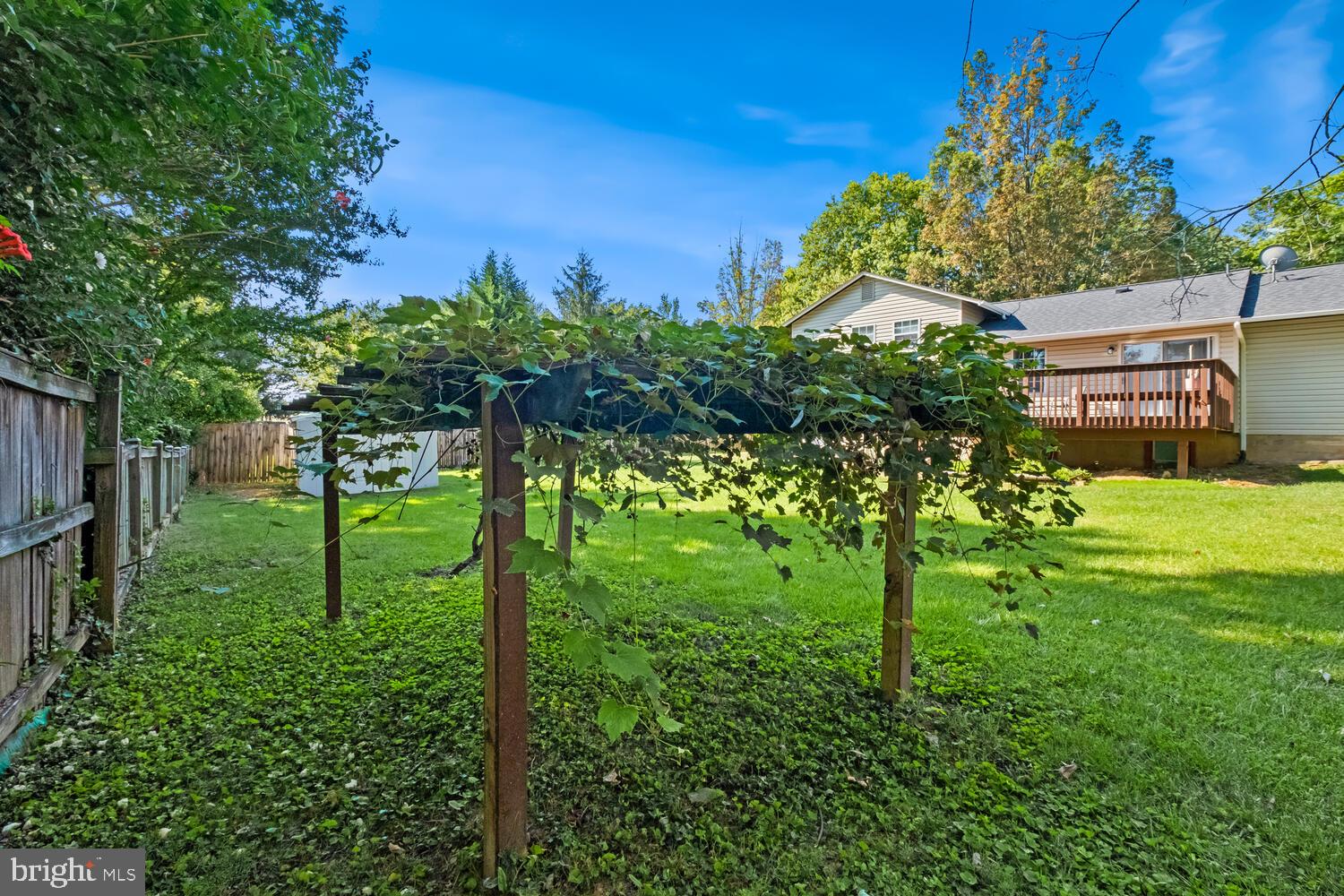 FLOWER HILL - Residential