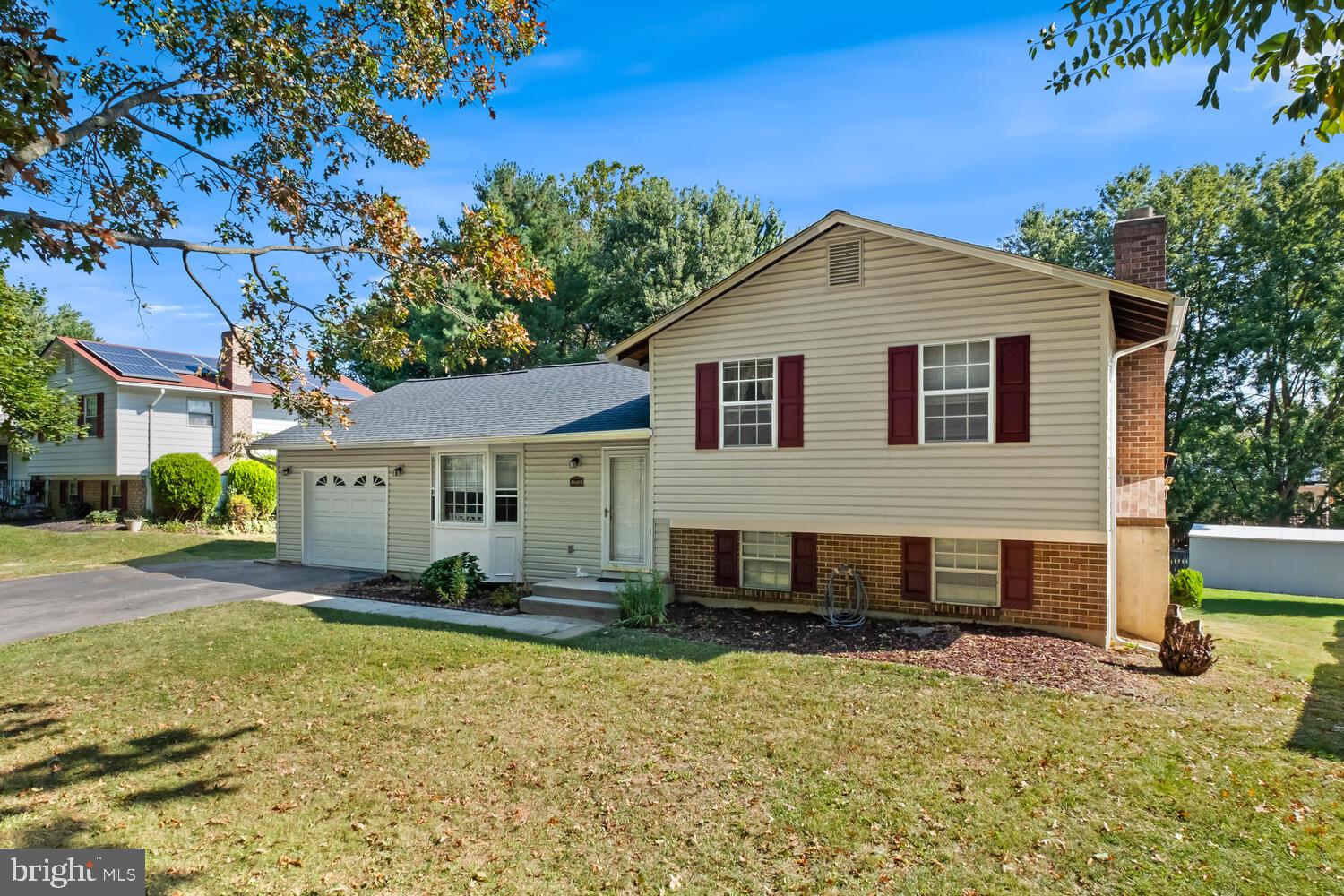 FLOWER HILL - Residential