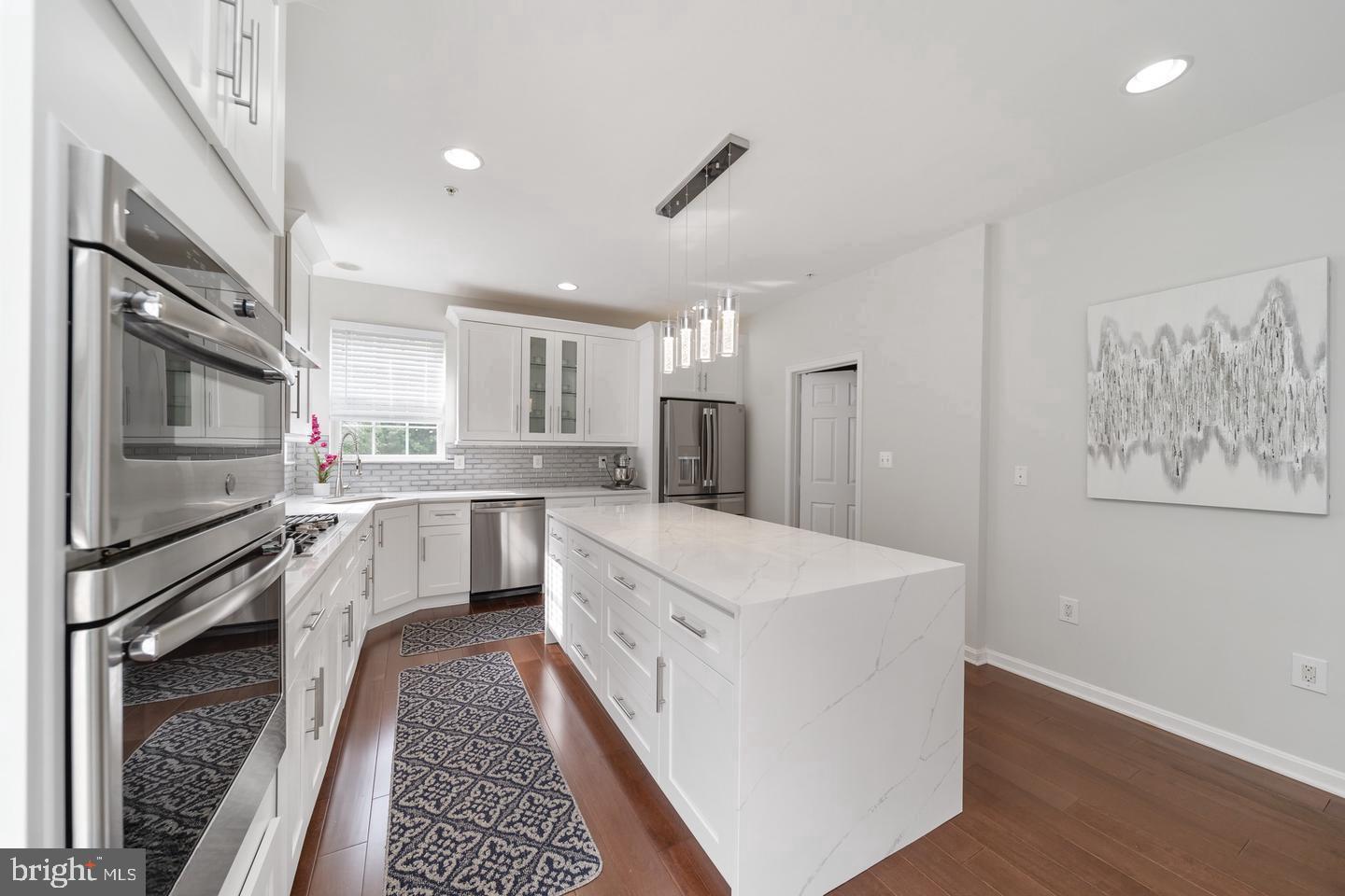 GLENSHIRE ESTATES - Residential