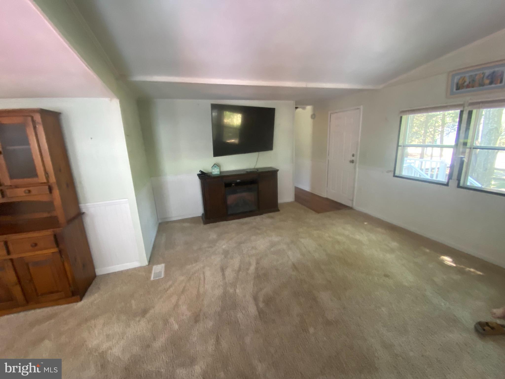 POTNETS CREEKSIDE - Residential