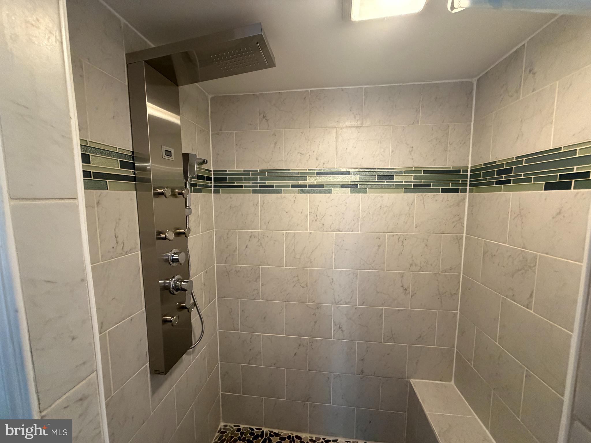 POTNETS CREEKSIDE - Residential