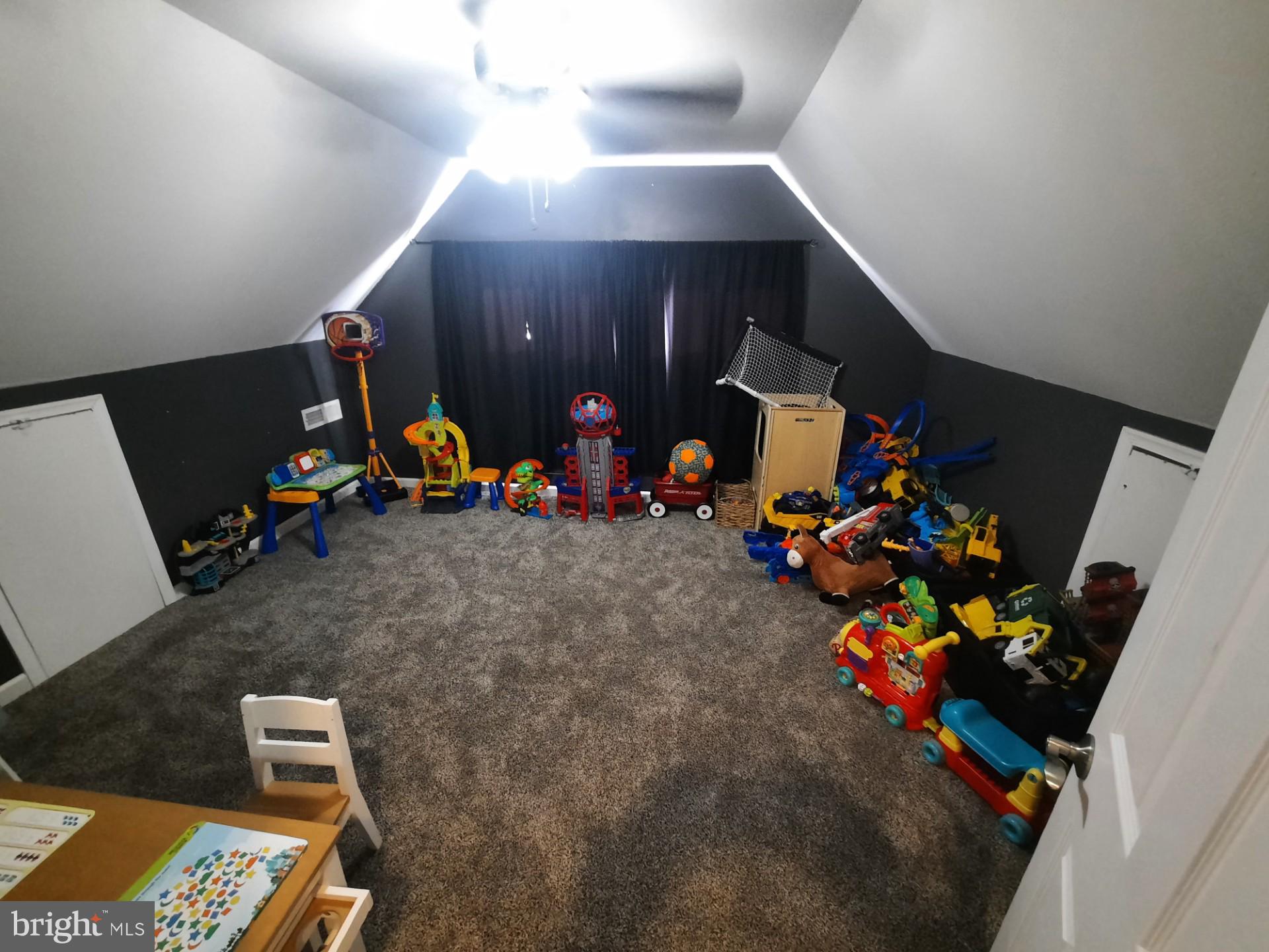 CRABTREE HOLLOW - Residential