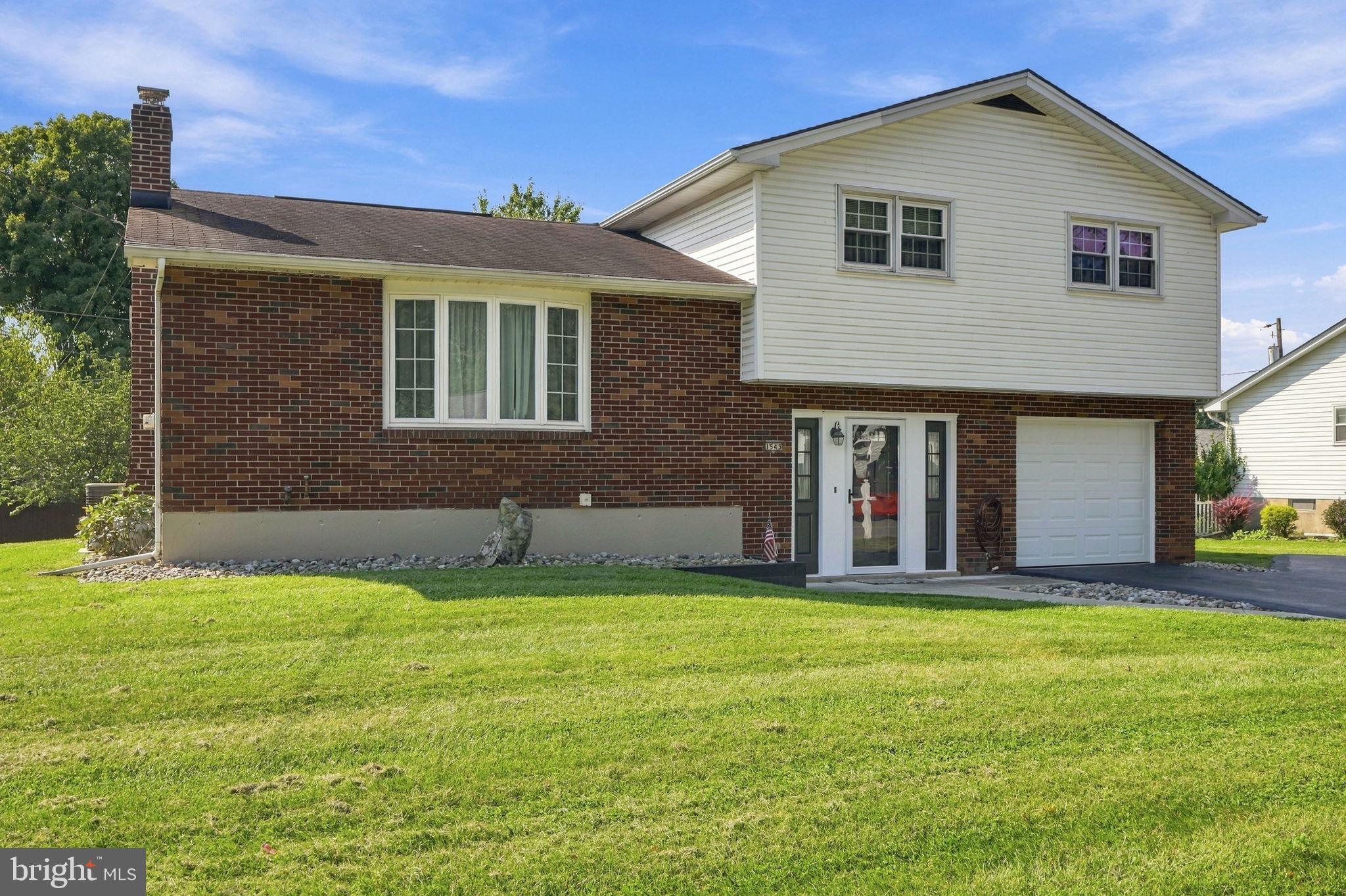 1543 STOKE PARK ROAD