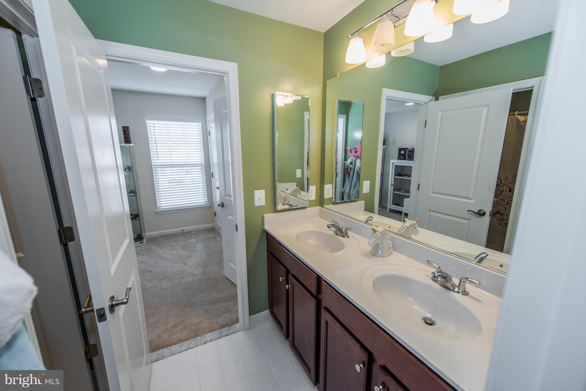 NORBORNE GLEBE CHASE - Residential