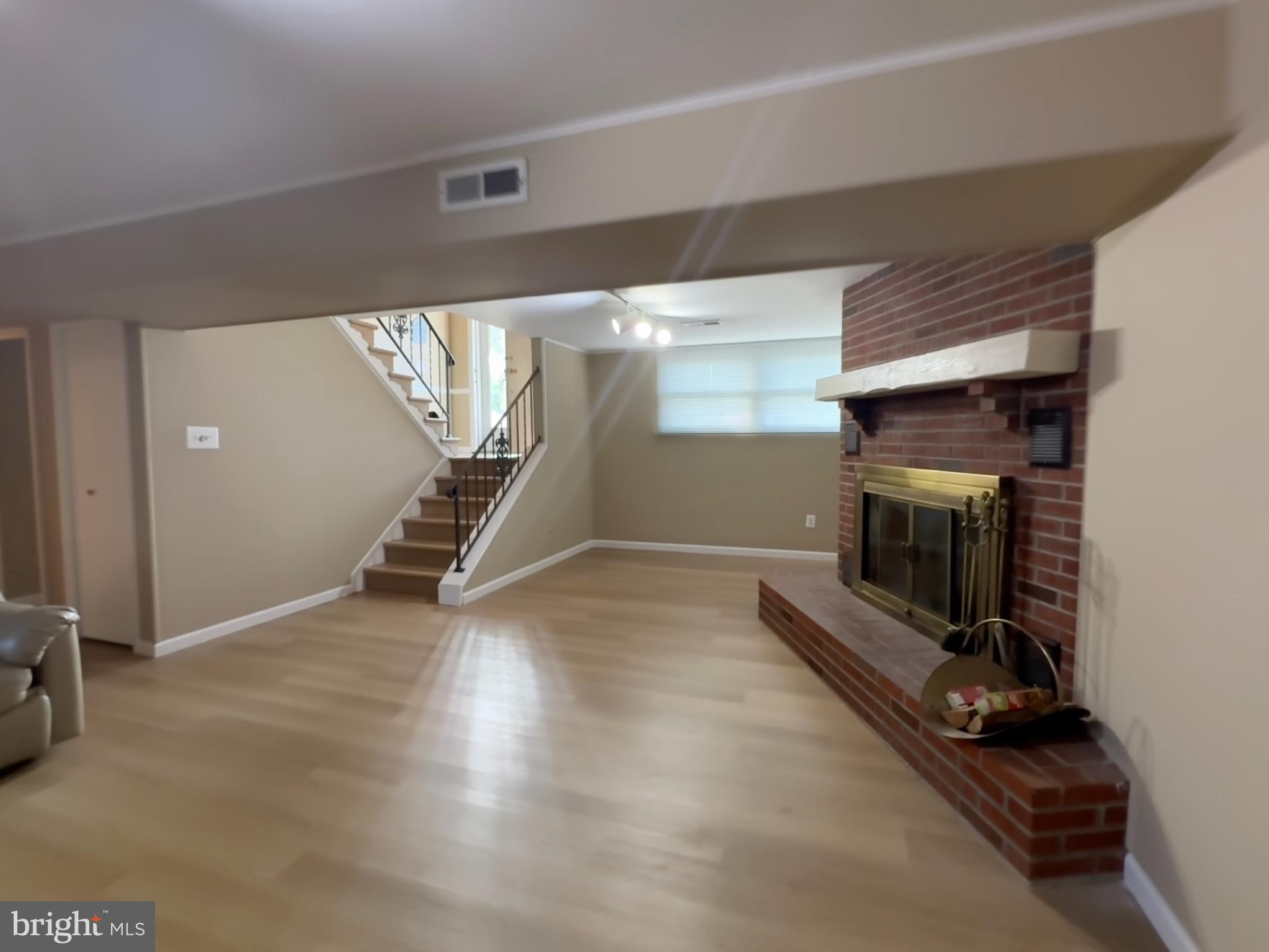 STERLING  PARK - Residential