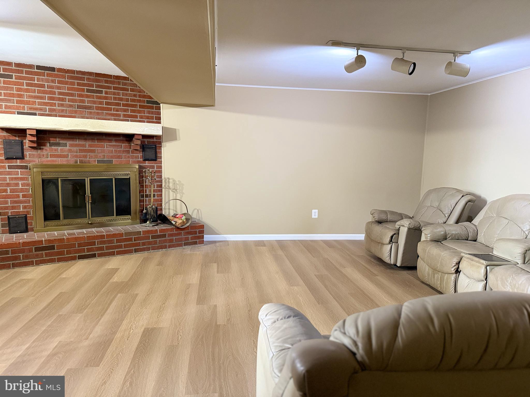 STERLING  PARK - Residential