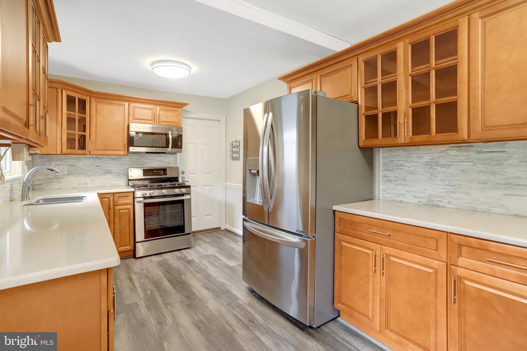 HOLMES RUN HEIGHTS - Residential