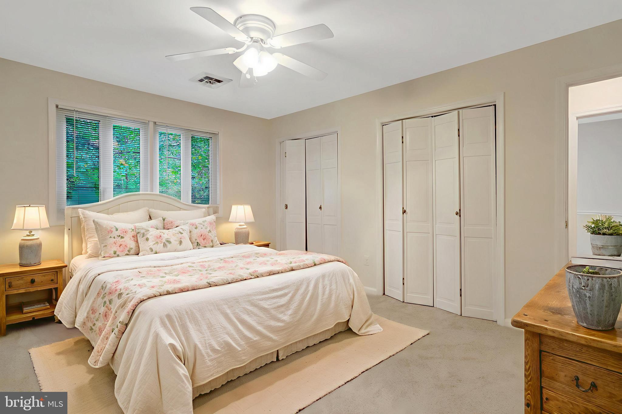 HOLMES RUN HEIGHTS - Residential