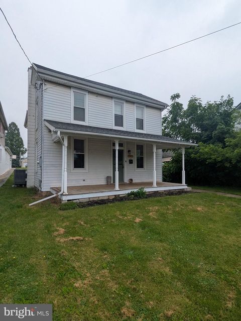 707 SQUARE STREET MOUNT JOY PA 17552