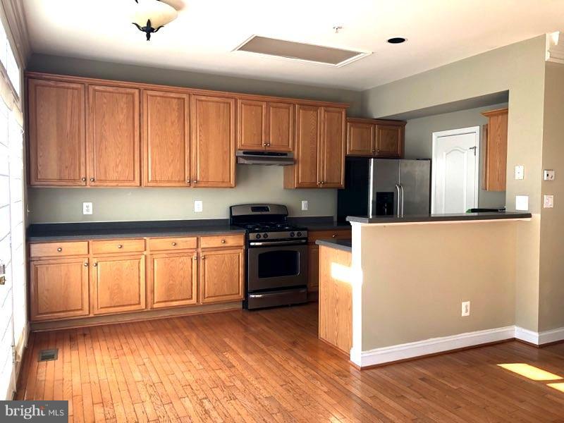 CLARKSBURG TOWN CENTER - Residential Lease