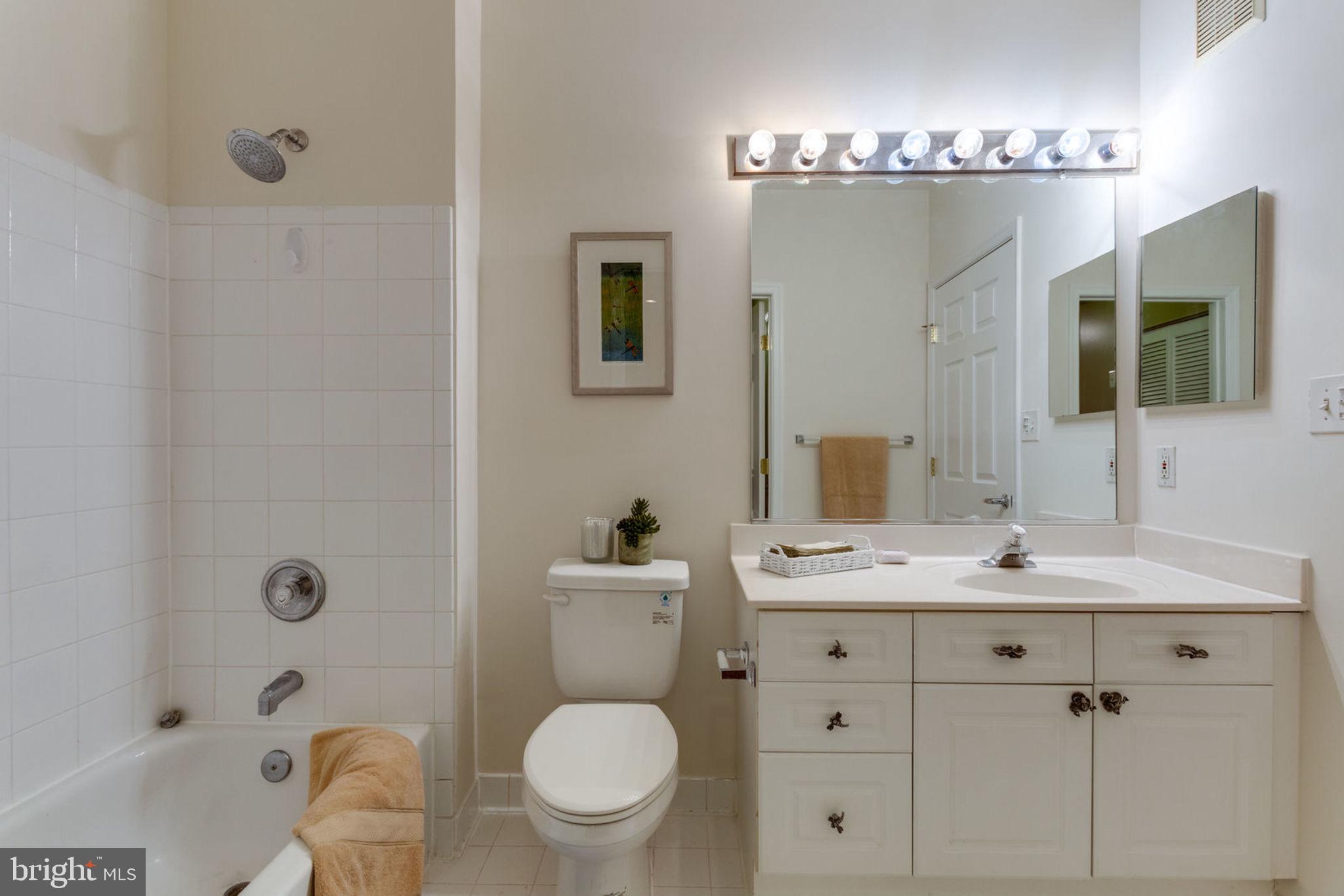 CARLTON PLACE - Residential