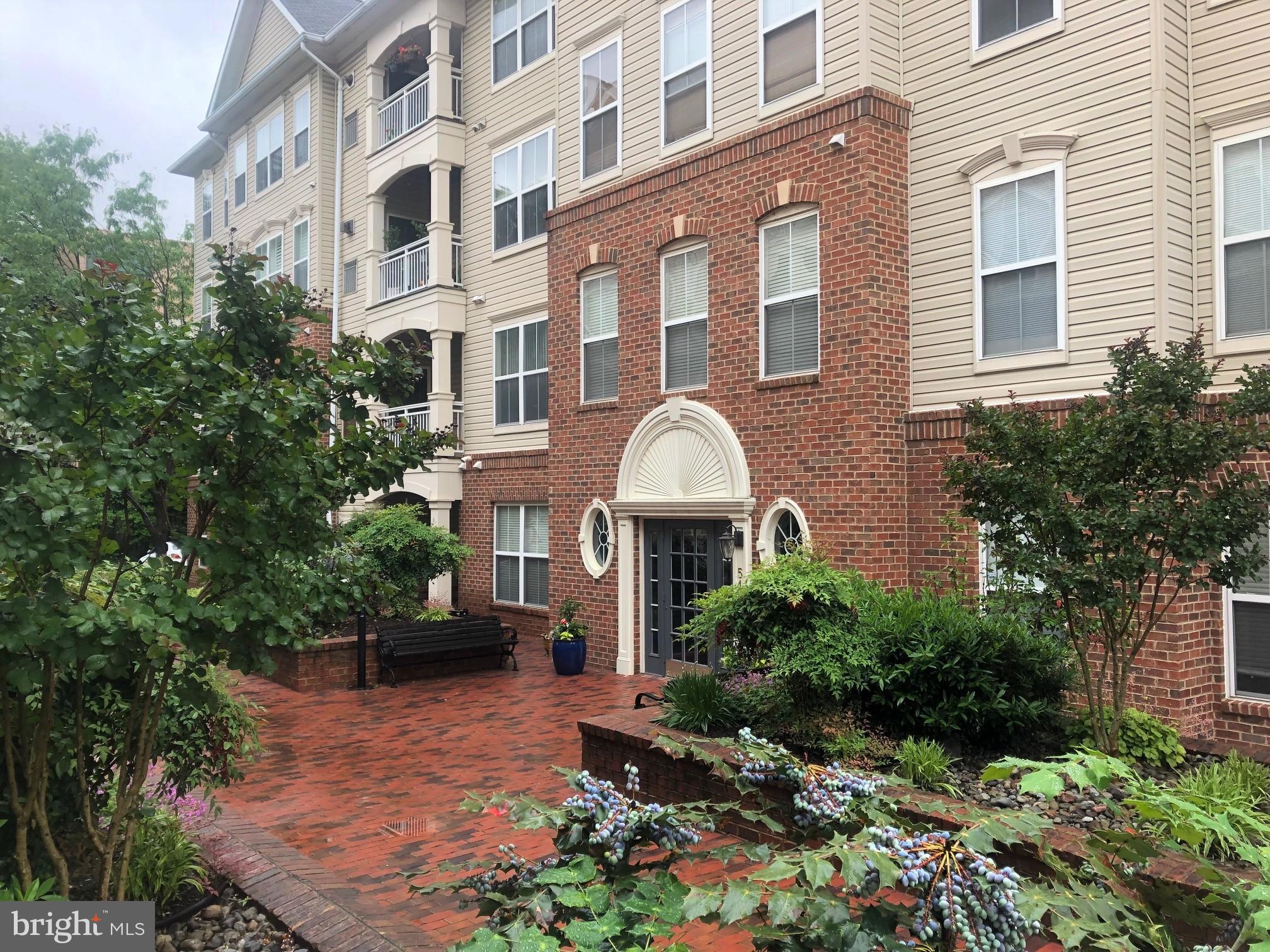 CARLTON PLACE - Residential