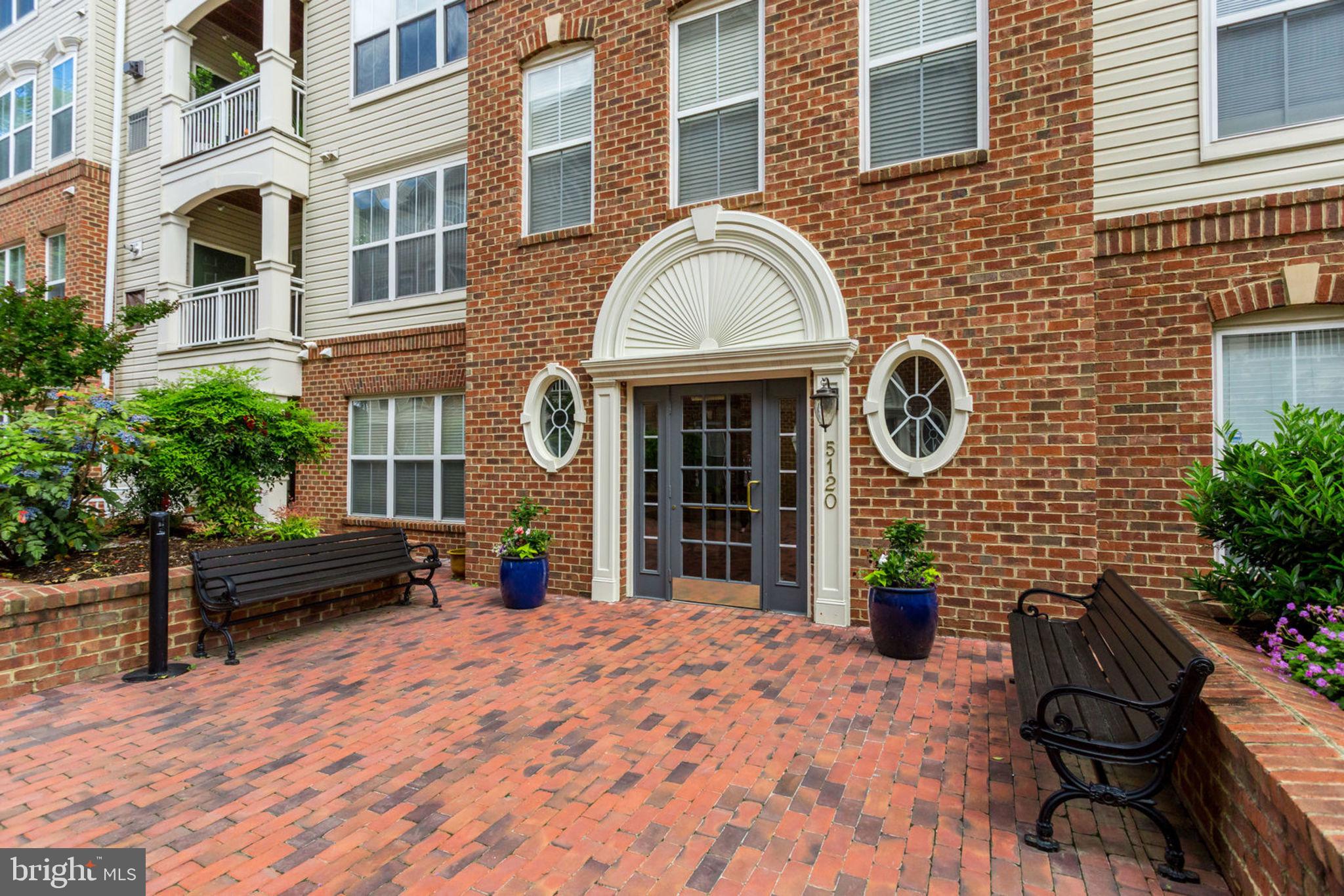 CARLTON PLACE - Residential