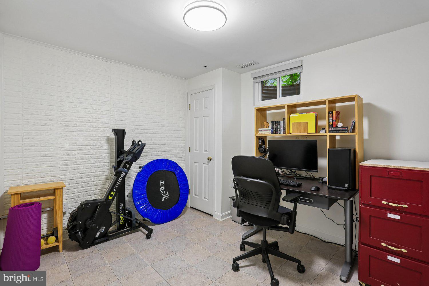 KENTLANDS - Residential