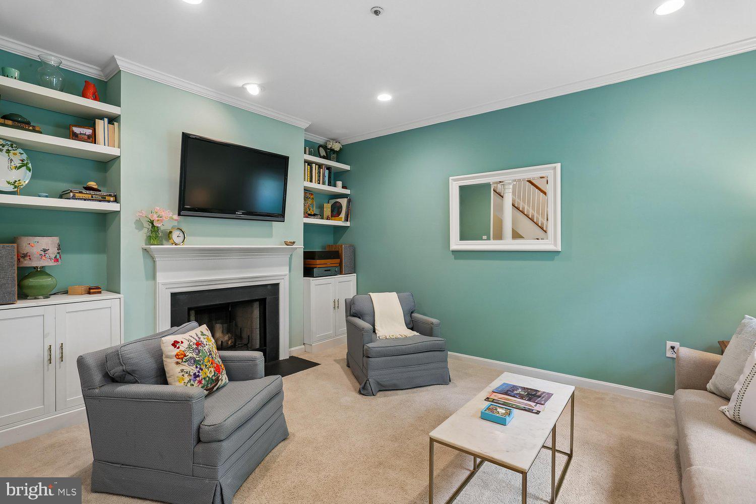 KENTLANDS - Residential