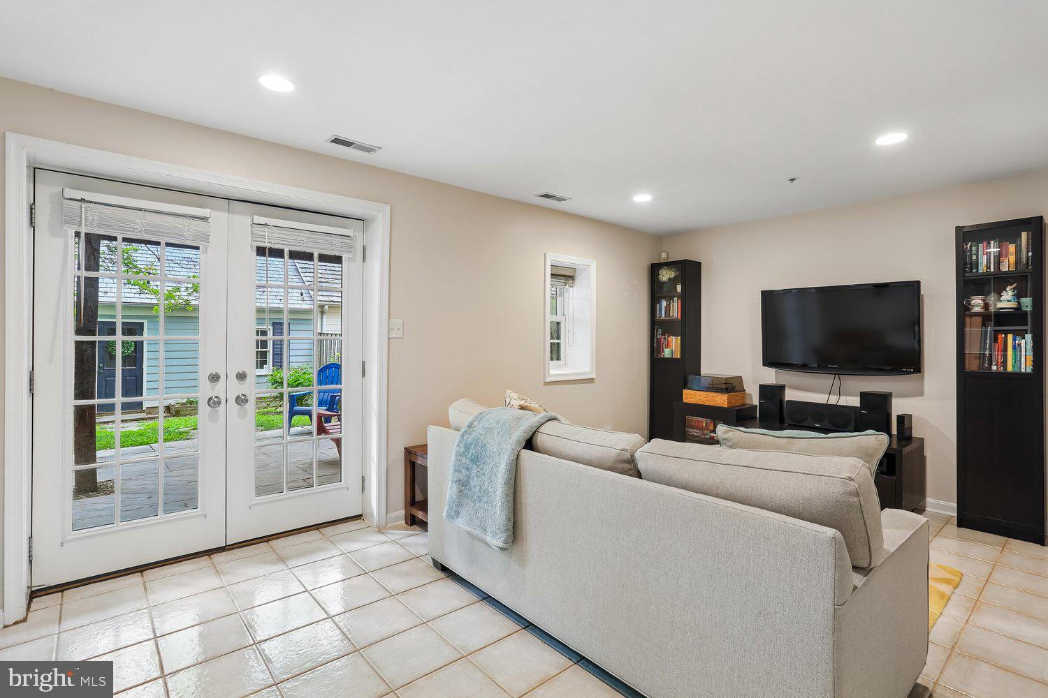 KENTLANDS - Residential