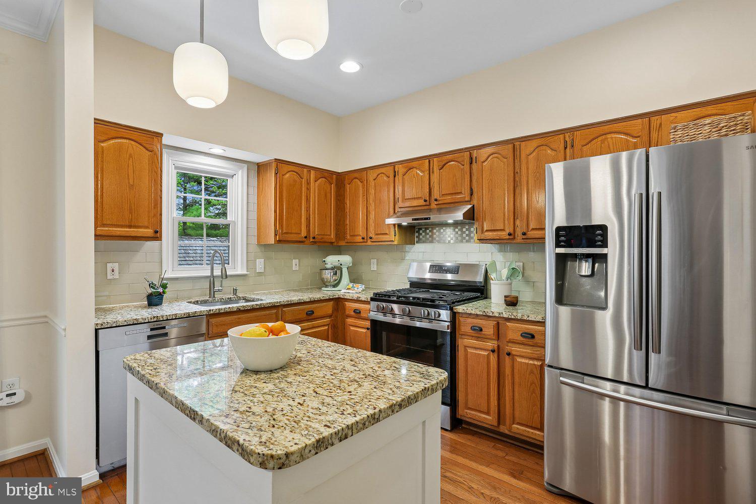 KENTLANDS - Residential