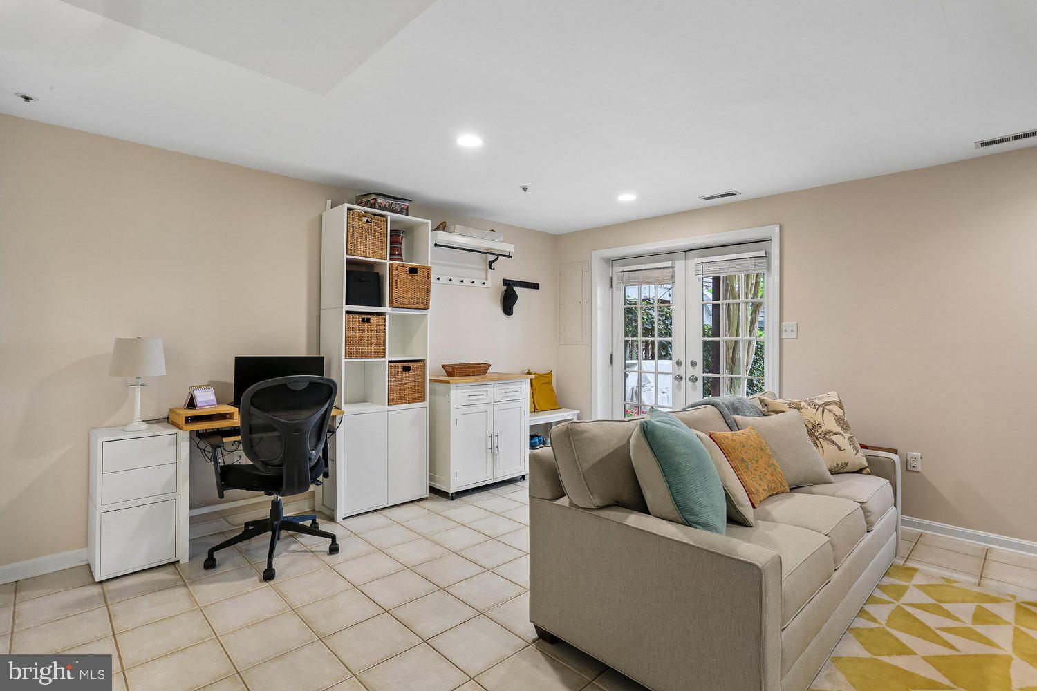 KENTLANDS - Residential