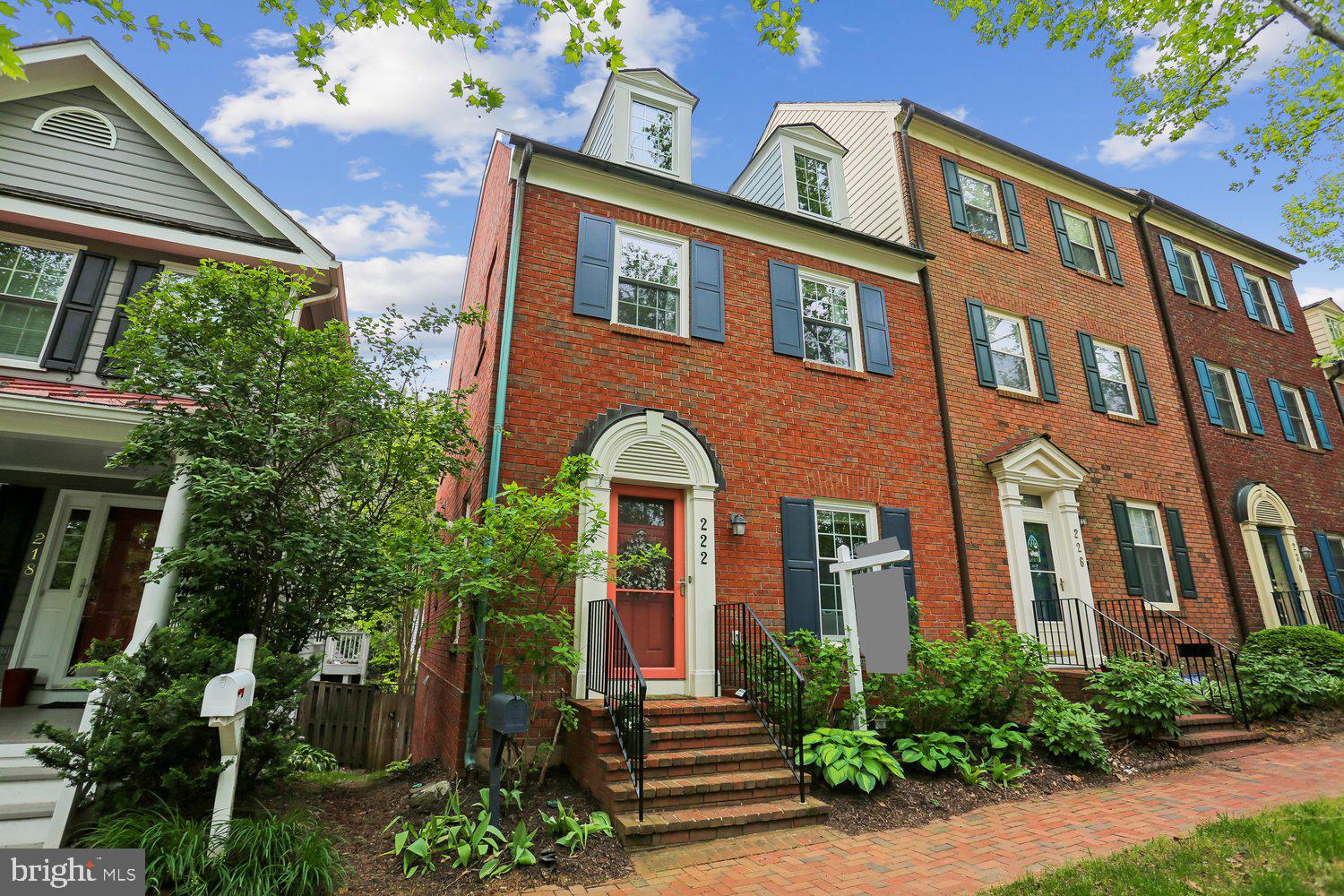 KENTLANDS - Residential
