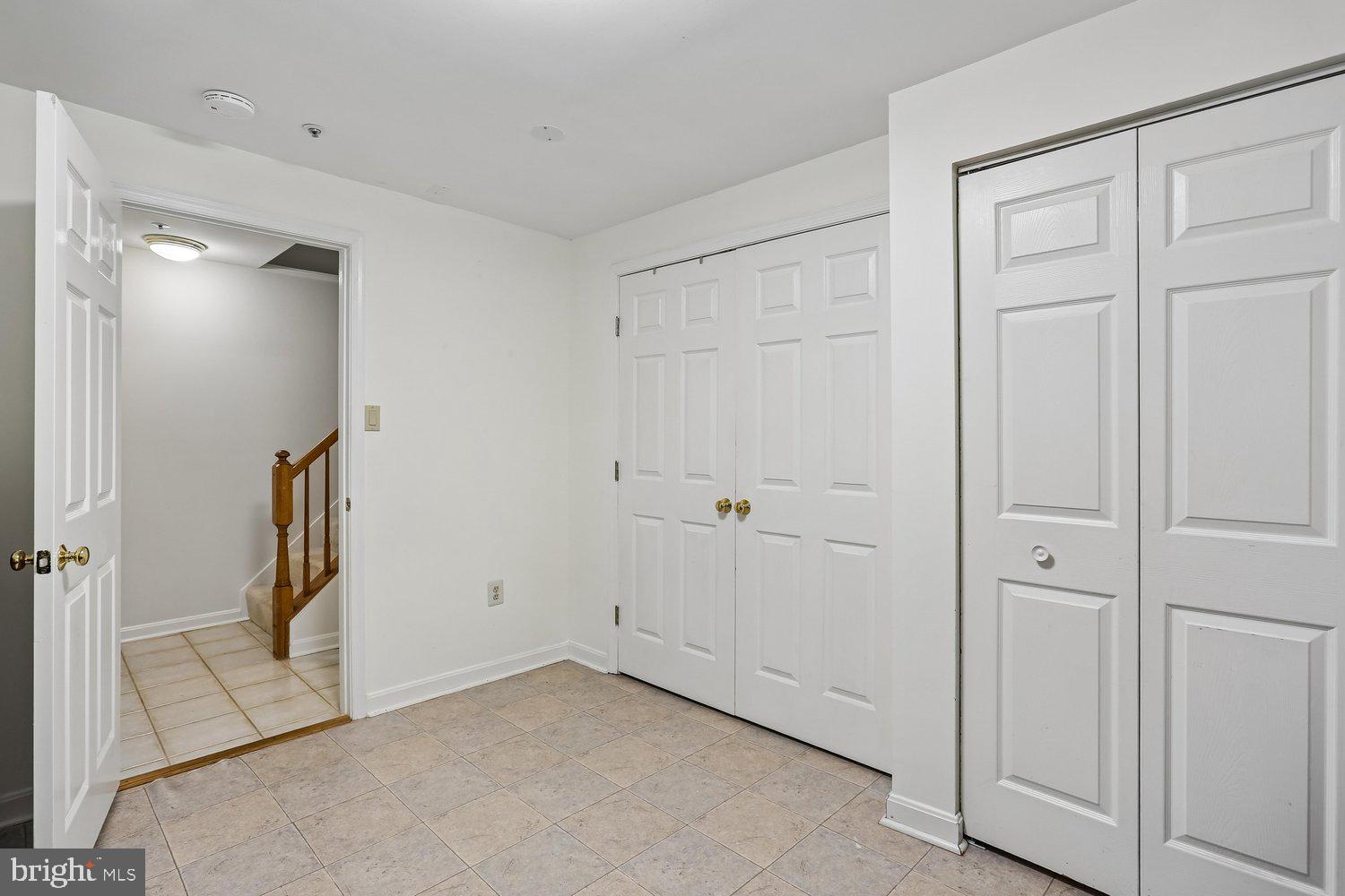 KENTLANDS - Residential