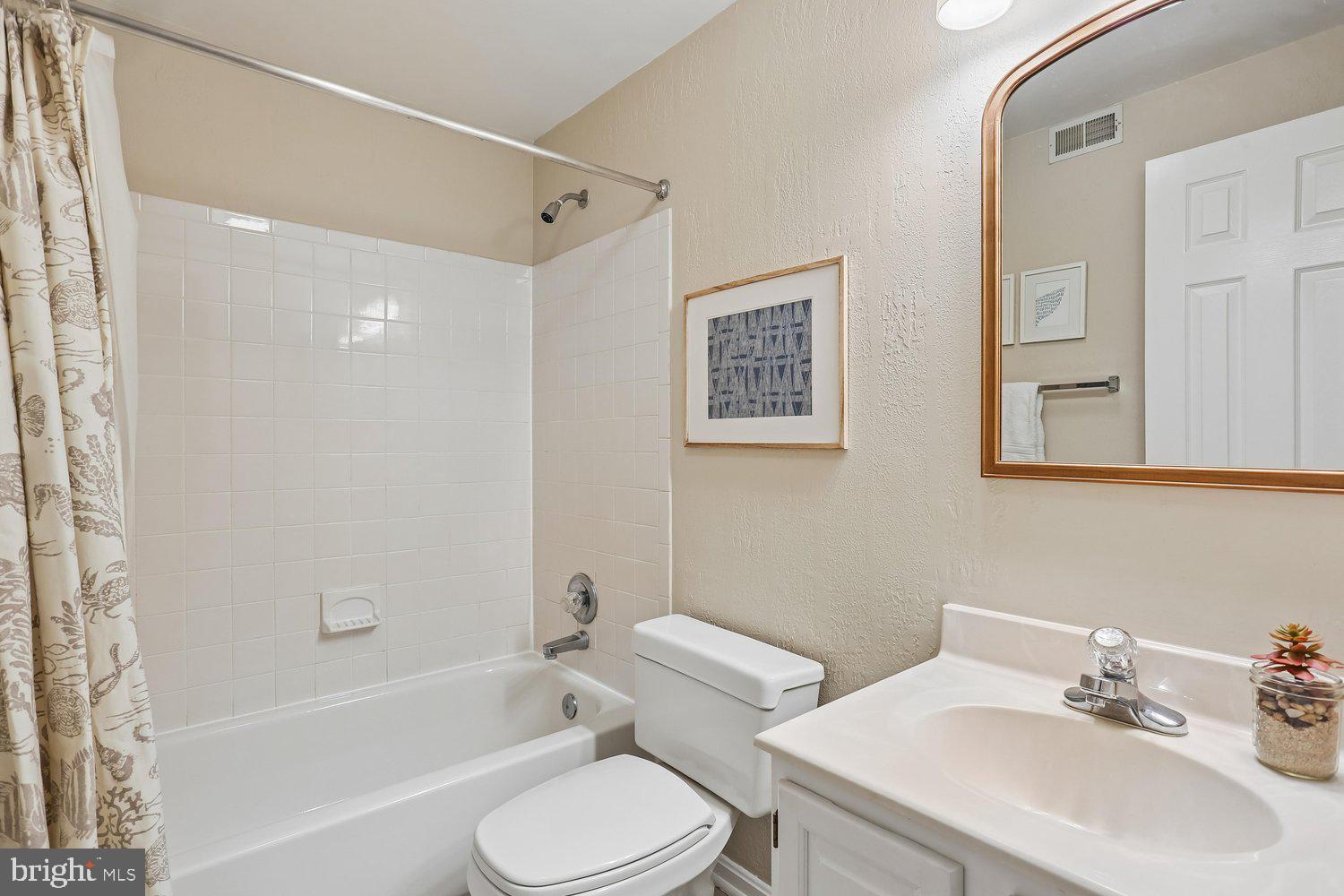 KENTLANDS - Residential