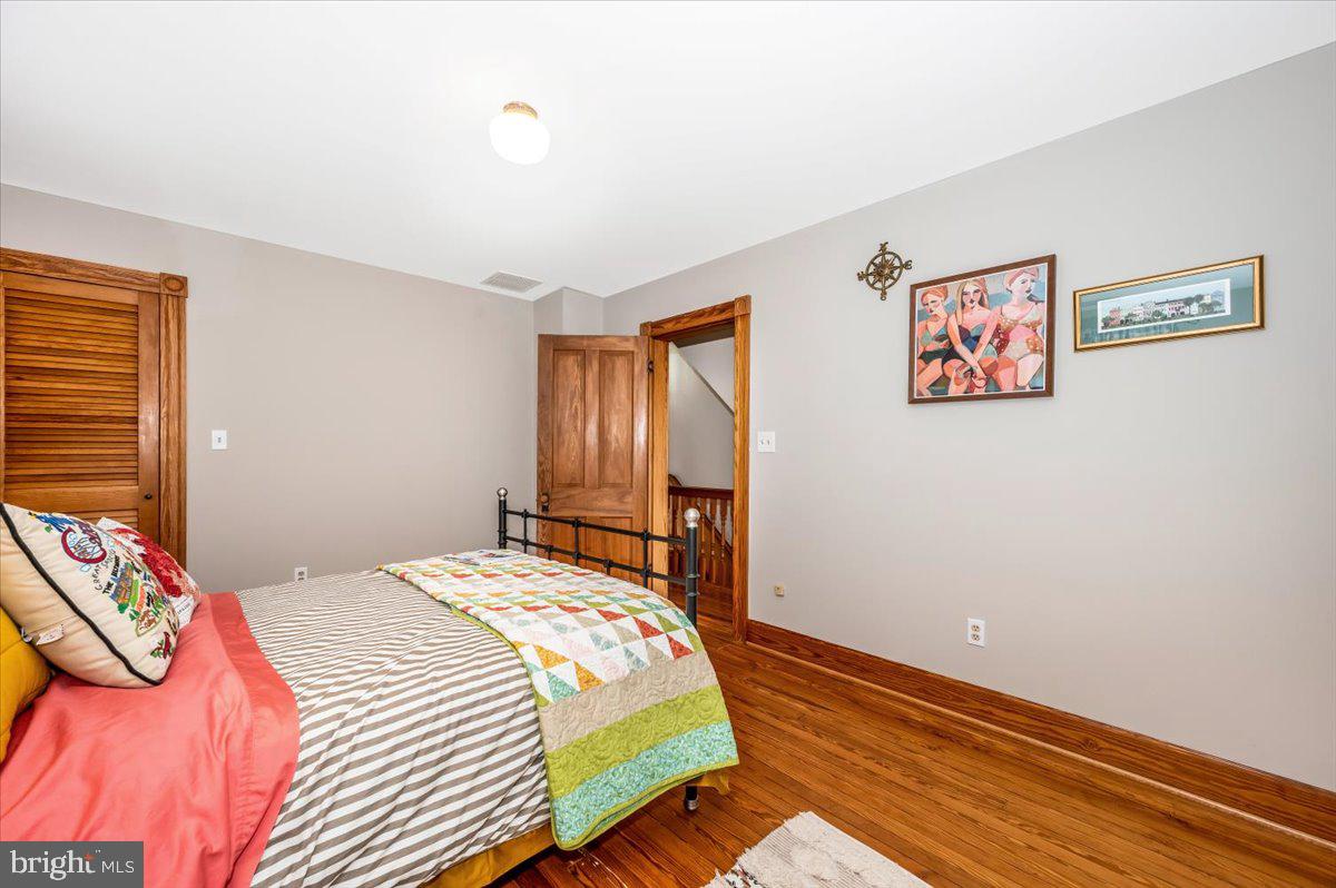 DOWNTOWN WALKERSVILLE - Residential