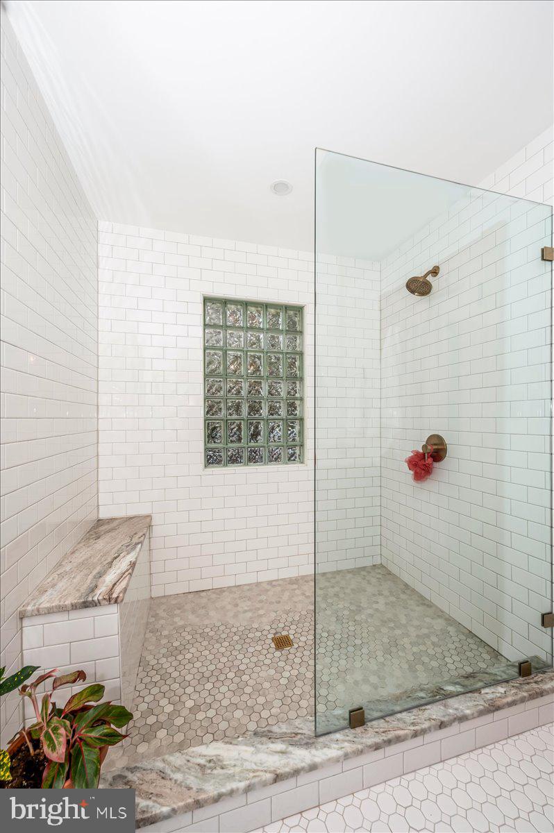 DOWNTOWN WALKERSVILLE - Residential