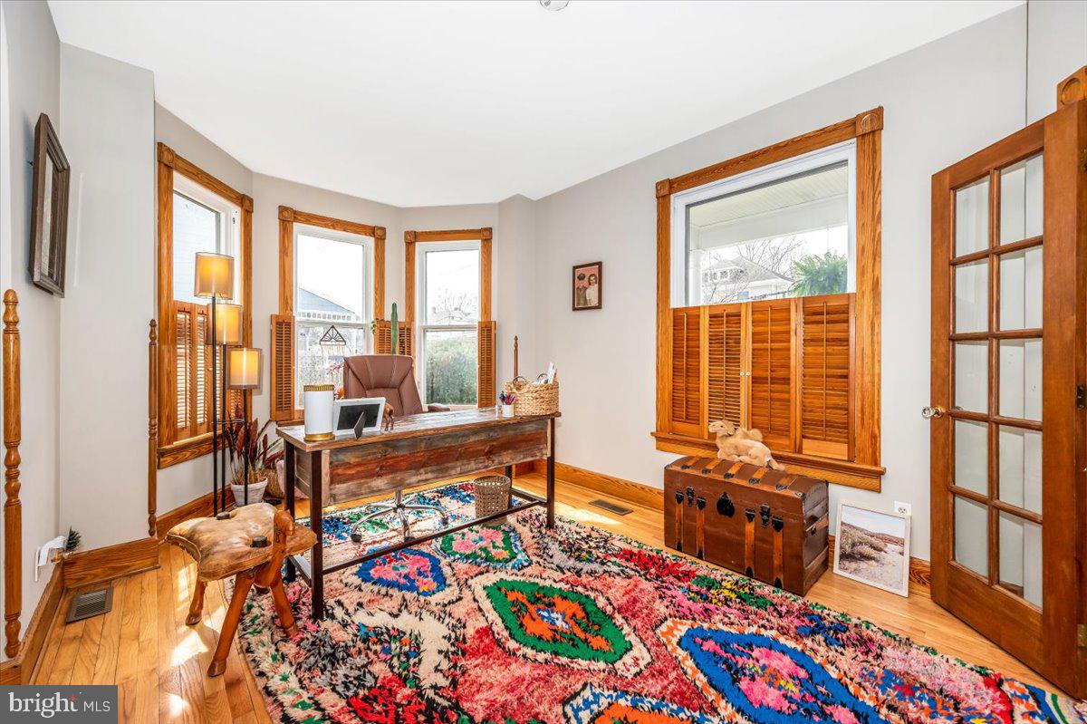 DOWNTOWN WALKERSVILLE - Residential