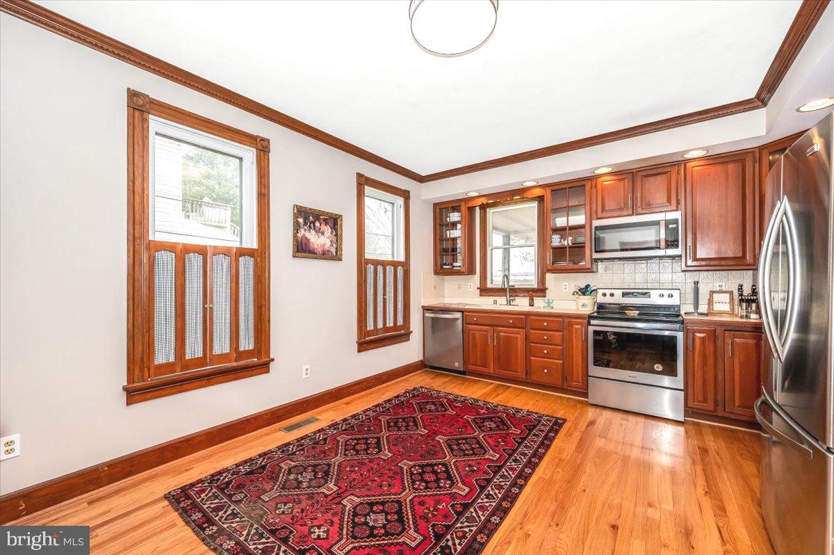 DOWNTOWN WALKERSVILLE - Residential