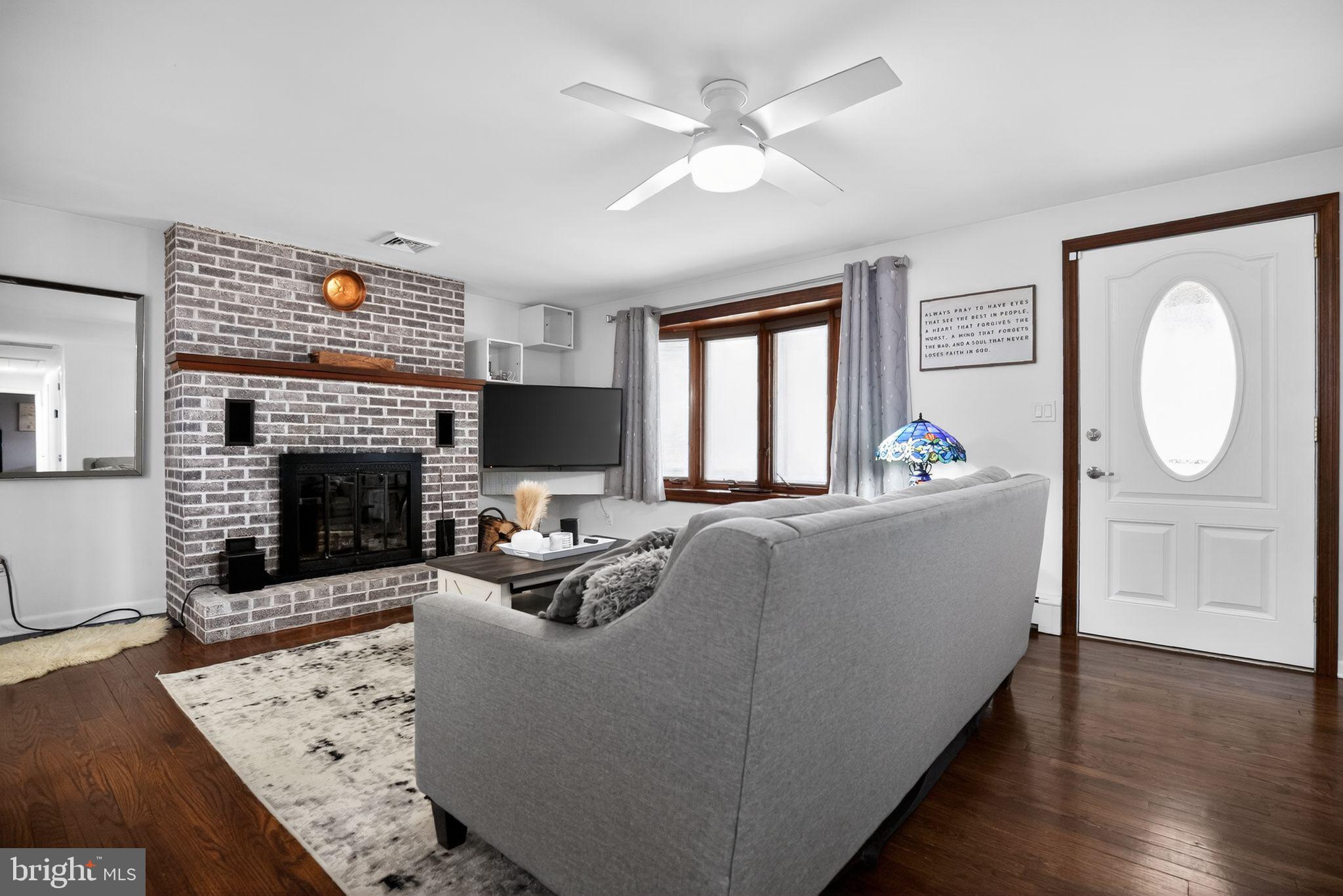 SPRING MOUNT - Residential