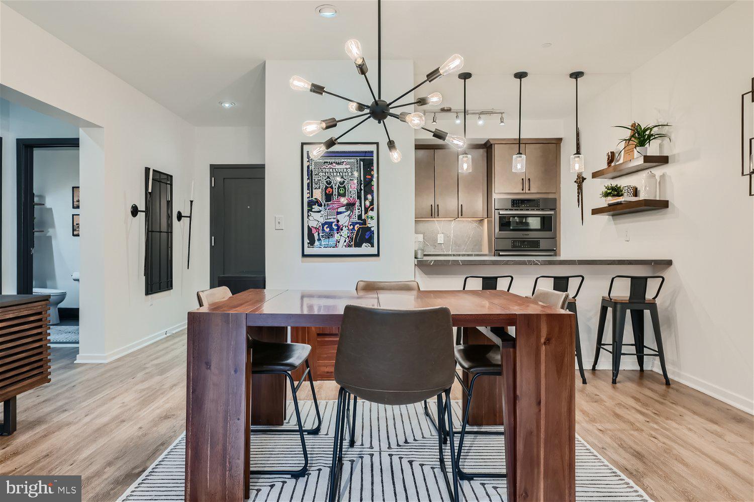 LOCUST POINT - Residential