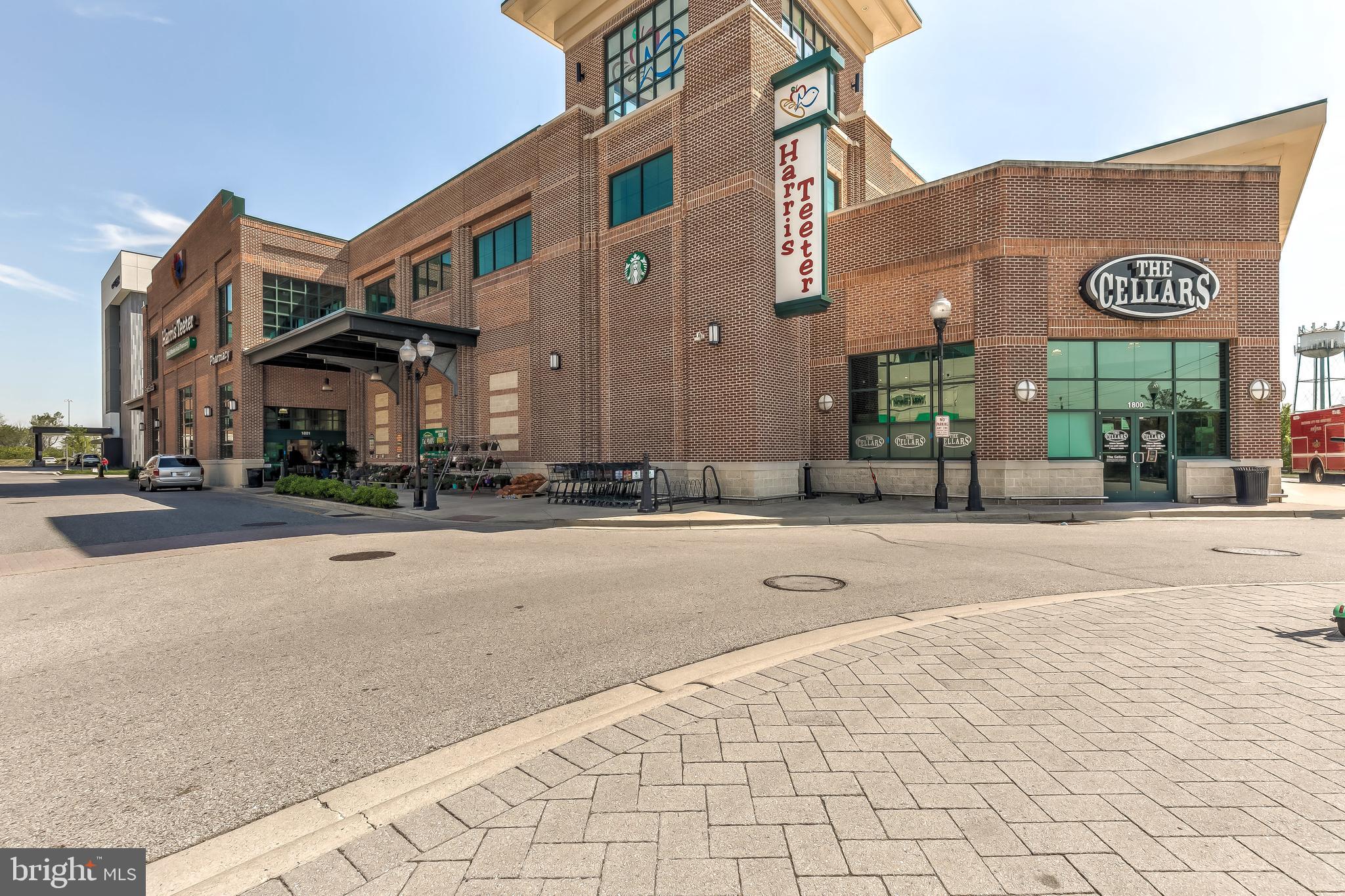 LOCUST POINT - Residential